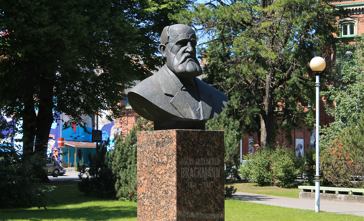 памятник оскару бракману в пярну