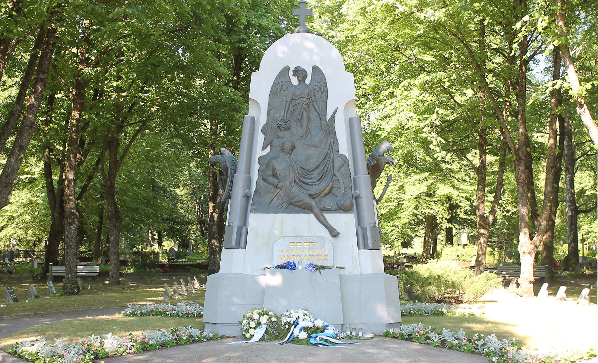 монумент освободительной войны в пярну