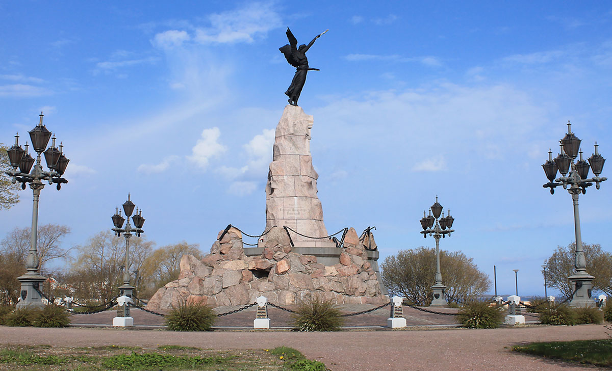 памятник русалка таллин